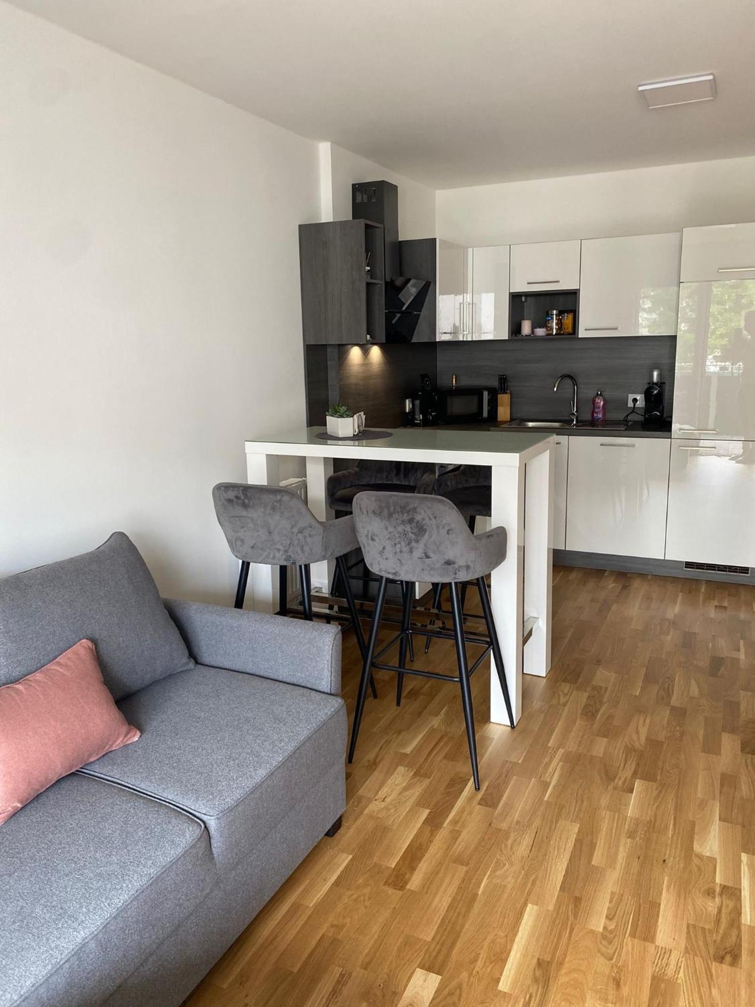 Wunderschoene, Neue Wohnung Mit Grosser Terrasse Ebenthal  外观 照片